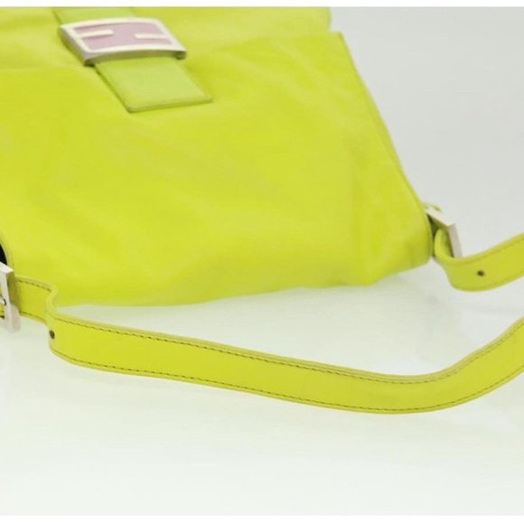IN SEARCH OF 💕💕Fendi Lime Green Mamma Baguette - Picture 4 of 5